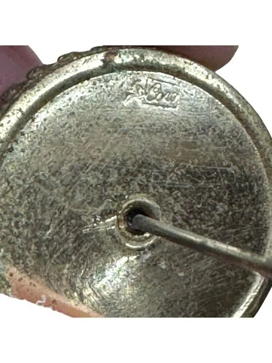 Vintage Gold-Tone Hat Pin Emerald Green & Clear Rhinestones Filigree Flower READ - Picture 5 of 10